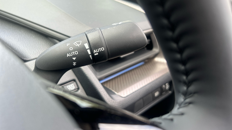 Toyota Prius 2.0 PHEV Design 5dr CVT Hatchback